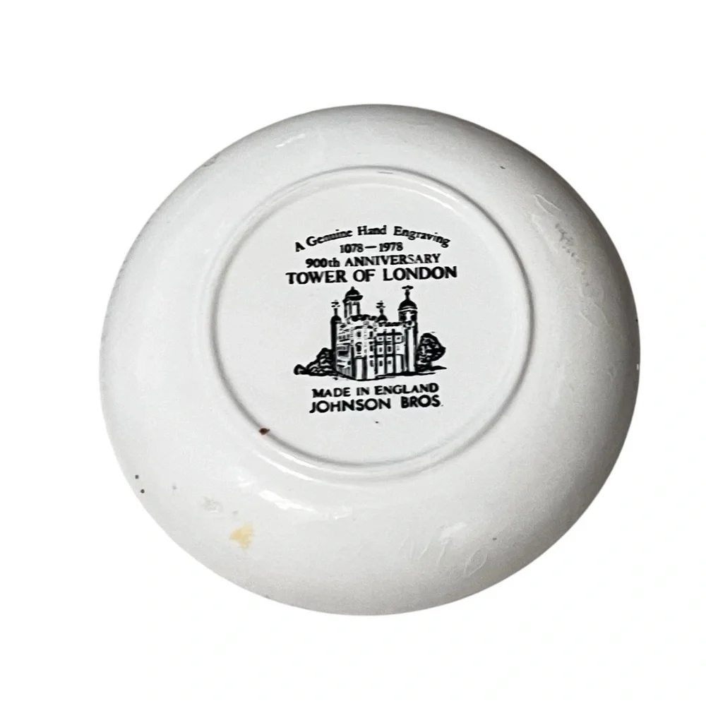 Vintage 1978 Tower Of London 900 Year Anniversary Porcelain Trinket Tray England